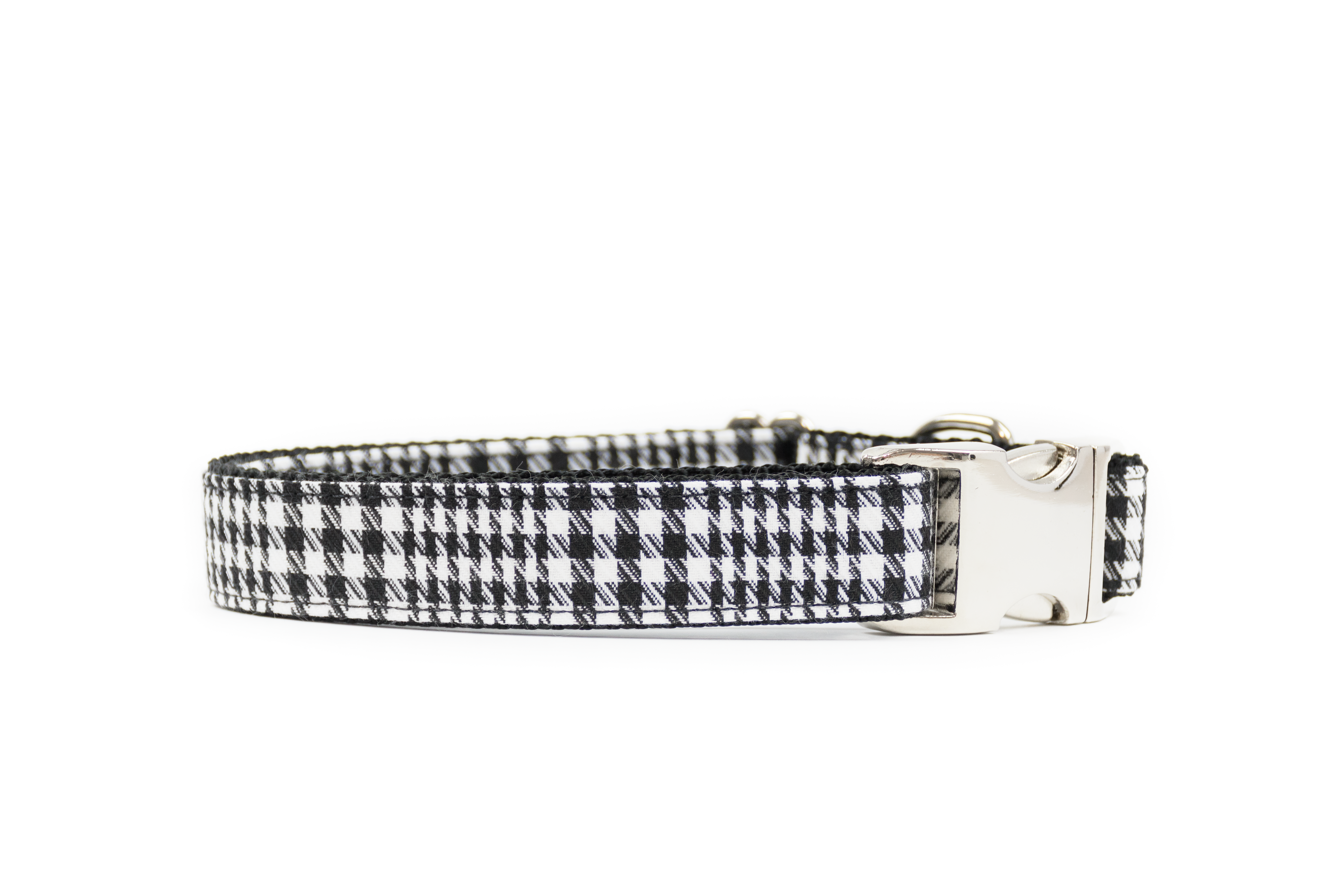 Plaid dog hot sale collar with bow